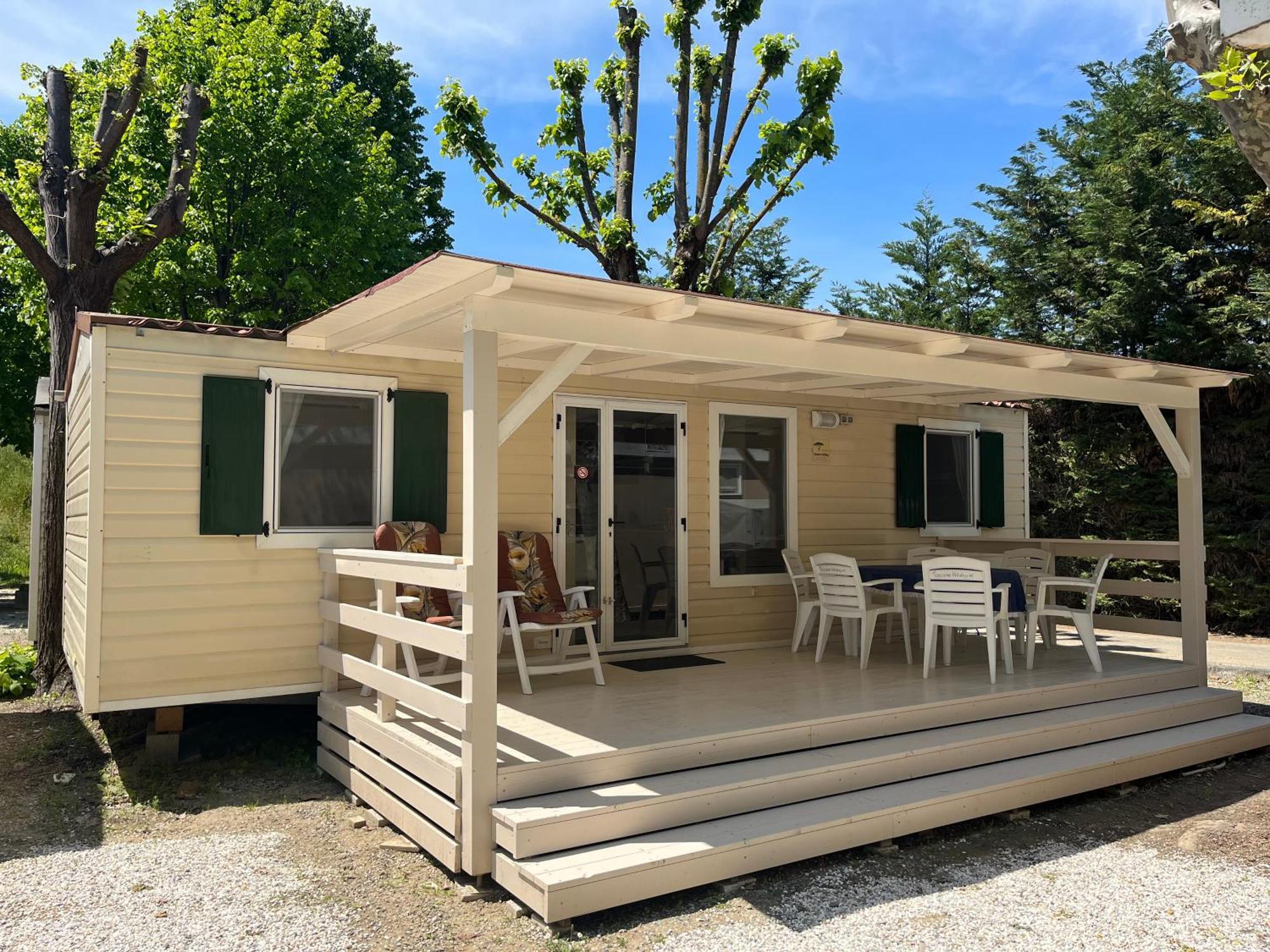 Chalet Camping River Italie Met 2 Slaapkamers อาเมเกลีย ภายนอก รูปภาพ